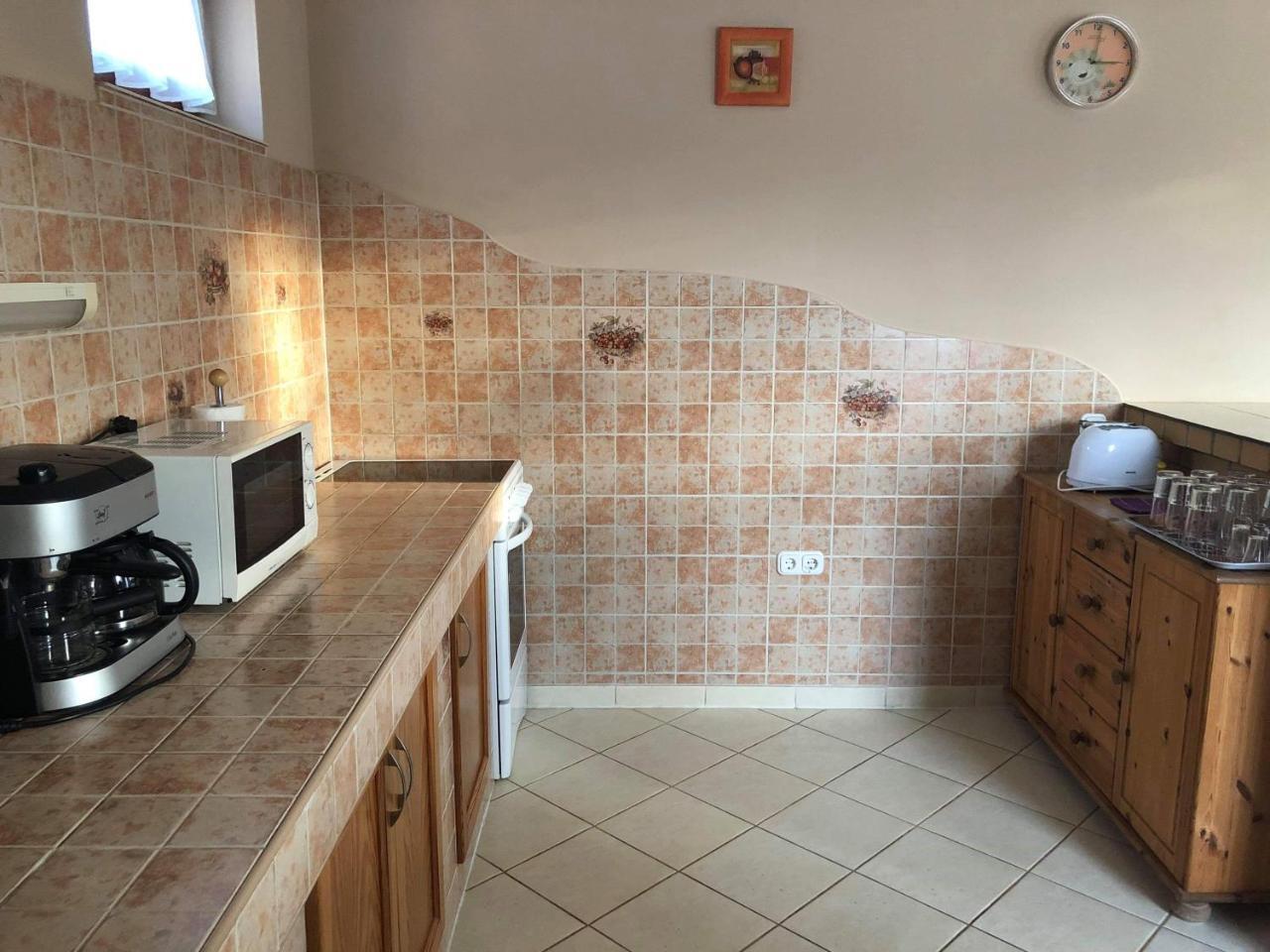 Kristaly Apartmanhaz Sárvár Eksteriør billede