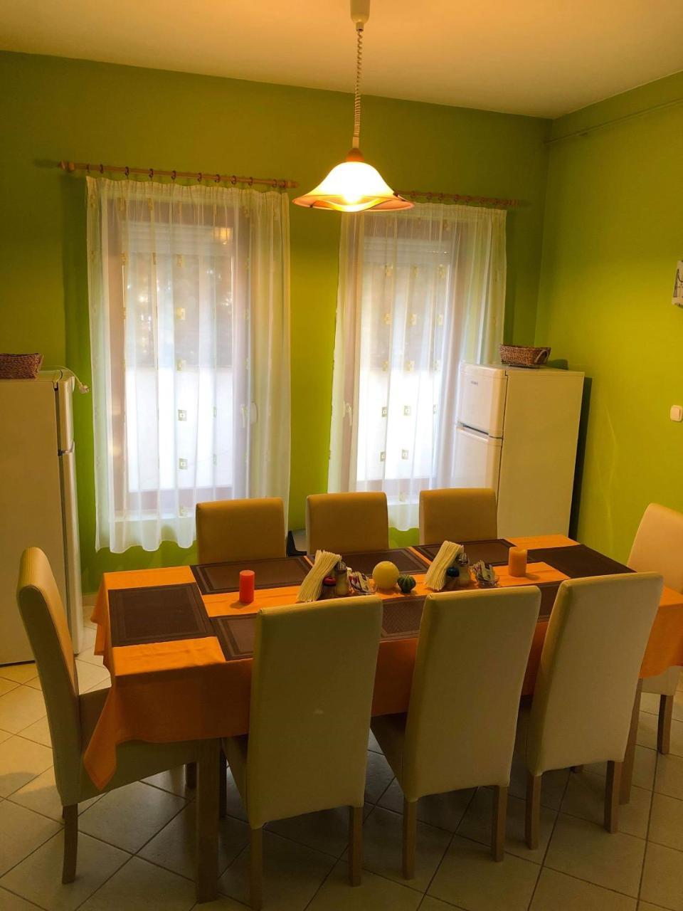 Kristaly Apartmanhaz Sárvár Eksteriør billede