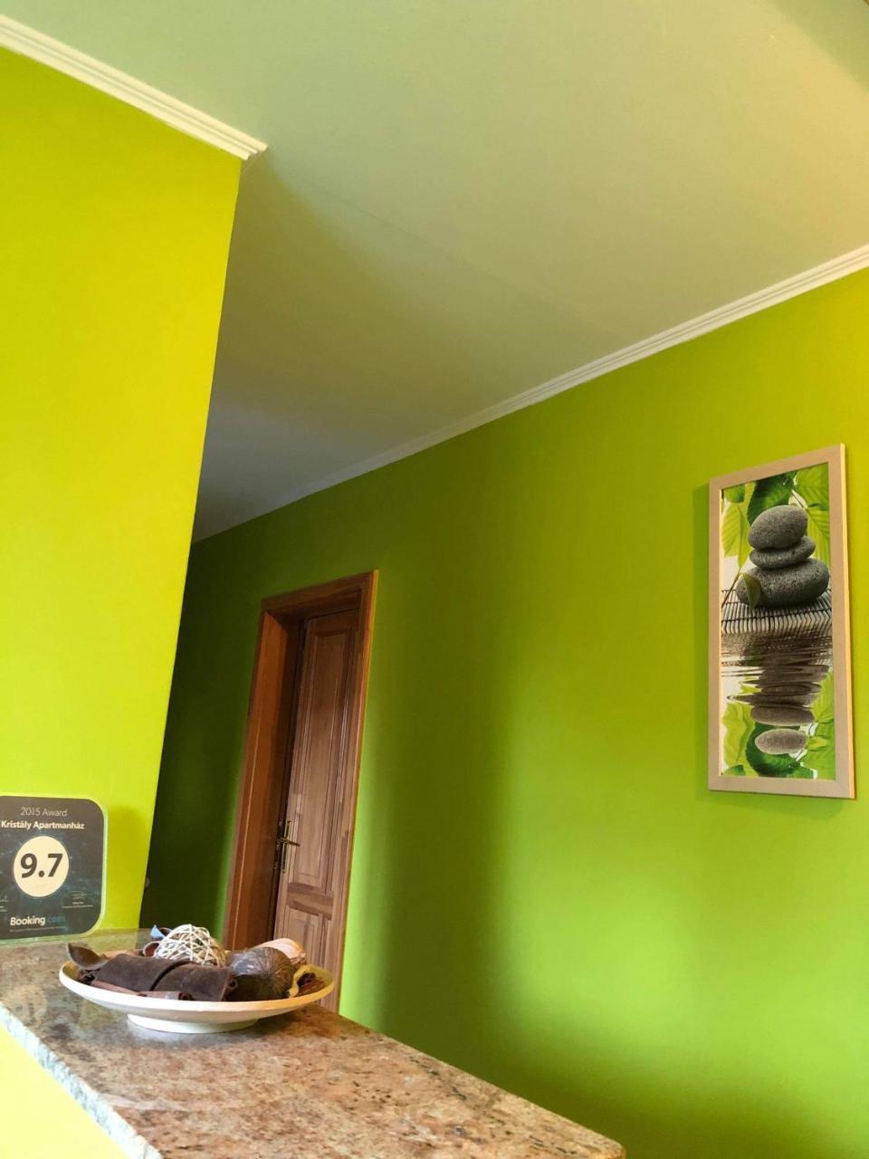 Kristaly Apartmanhaz Sárvár Eksteriør billede